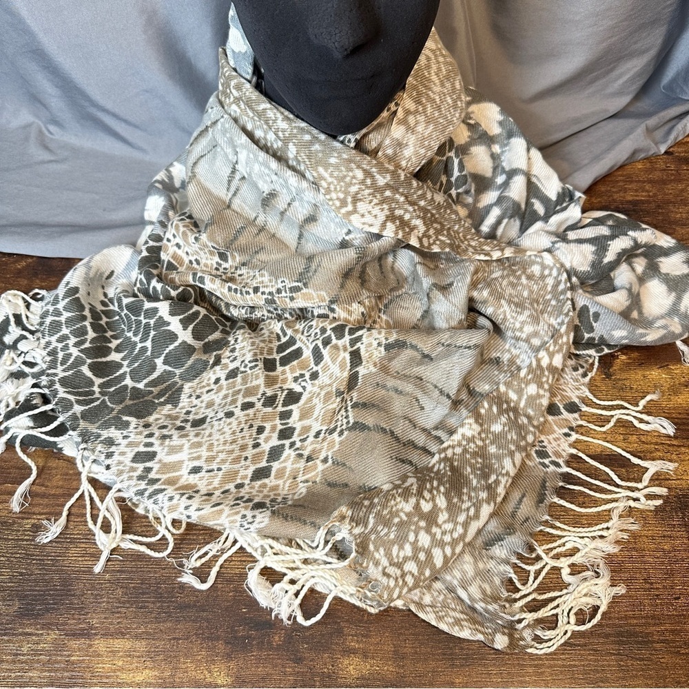Womens Animal Print Scarf